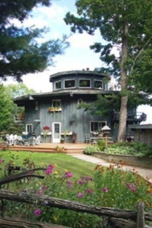 Stouffermill Bed & Breakfast Algonquin Highlands Bagian luar foto